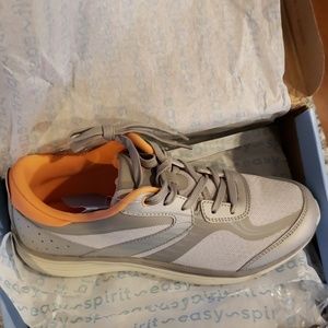 7 1/2 Easy sprit gypsie m sneaker